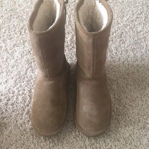 Girls size 3 Bearpaw Boots